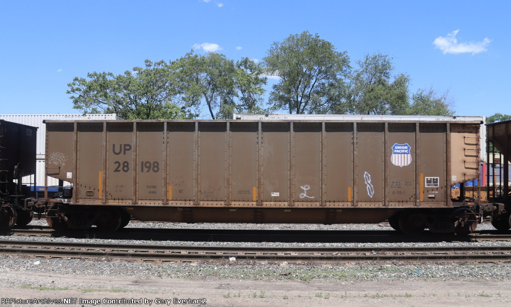 UP 28198 - Union Pacific